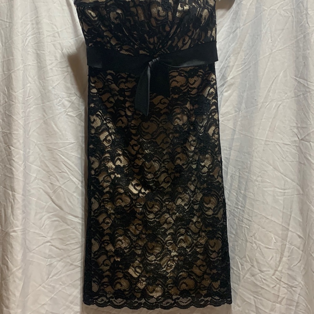 Womens black Lace Dress size 4